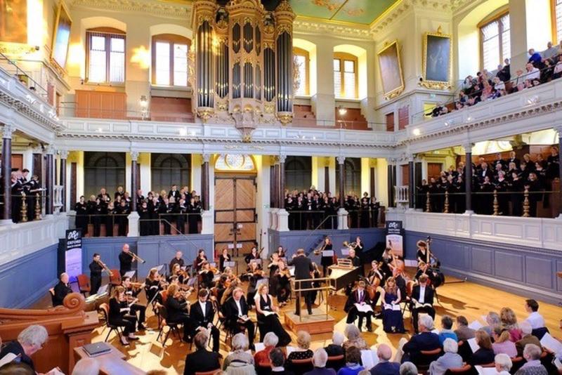 Photo of concert and Oxford Bach Choir in the Sheldonian Theatre