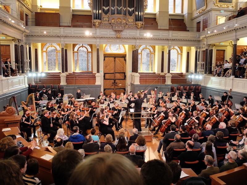 Photo of Oxford University Orchestra playing in Sheldonian Theatre