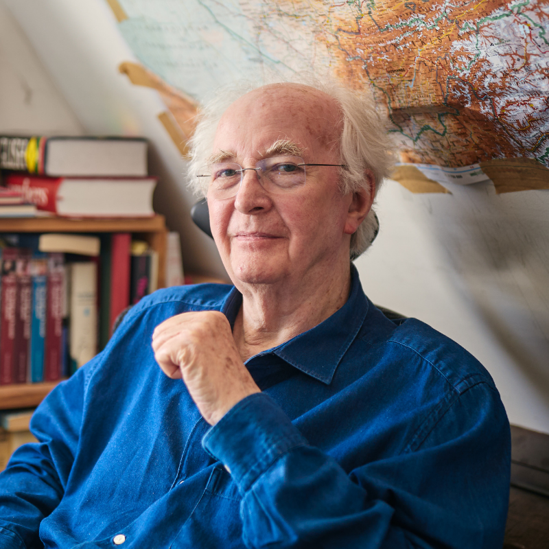 philip pullman 800x800 no text
